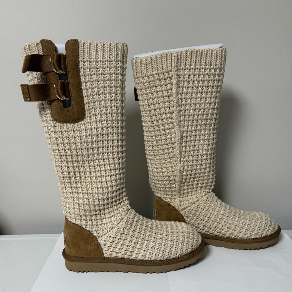 UGG Classic Solene Oatmeal Knit Winter Boots Size 8 16” tall